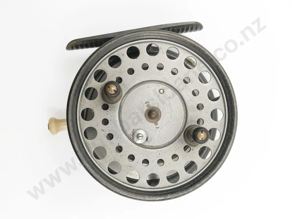 Vintage Hardy The "Silex Major" Alloy Fishing Reel Image 1++