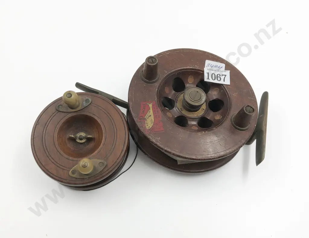 Vict Walnut Star Back Nottingham Reel Image 1++