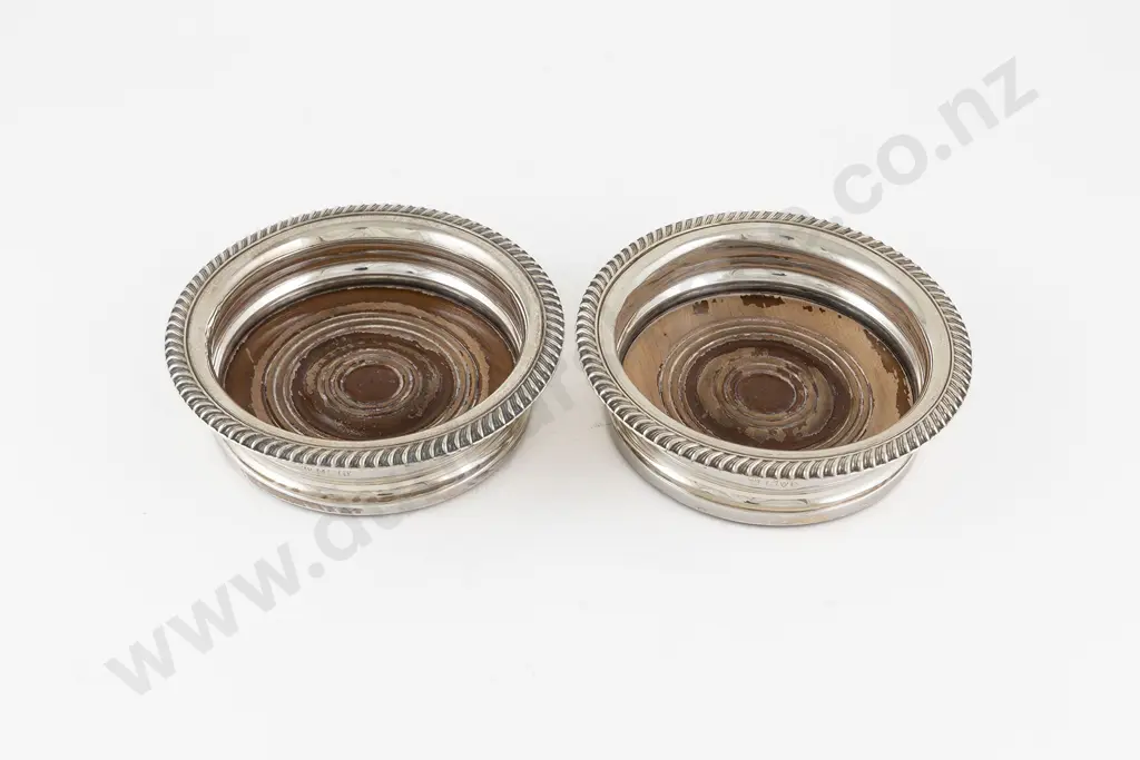 Pair Geo V S/S Wine Coasters Image 1++