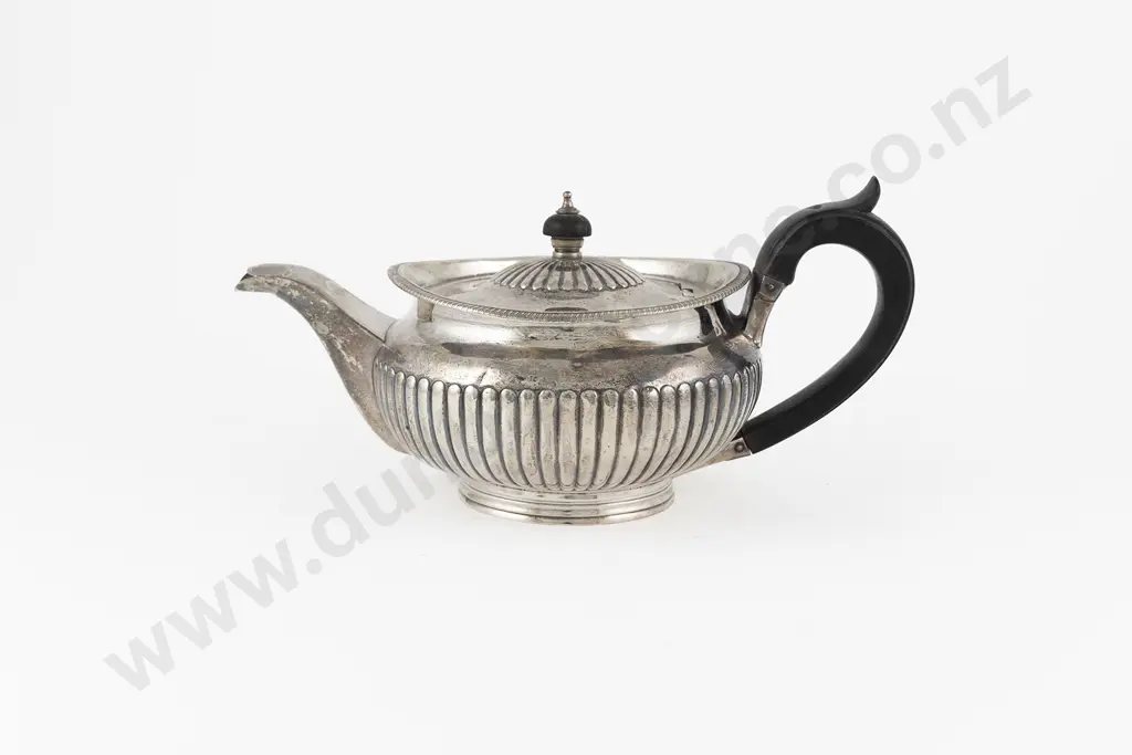 Geo III S/S Teapot Image 1++