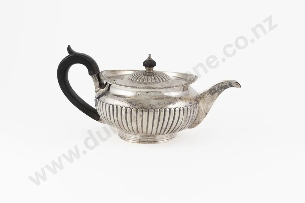Geo III S/S Teapot Image 1++