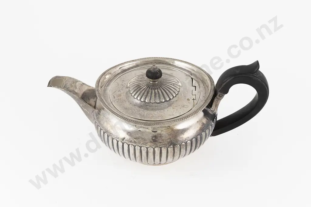 Geo III S/S Teapot Image 1++