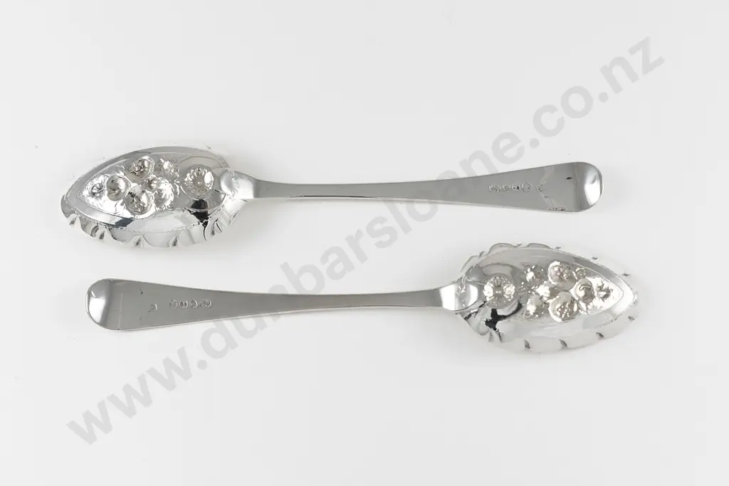 Pair Geo III S/S Berry Spoons Image 1++