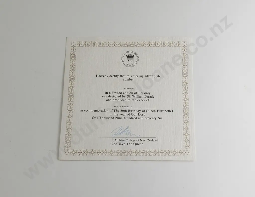 Boxed QEII S/S 50th Birthday Commemorative Plate Image 1++