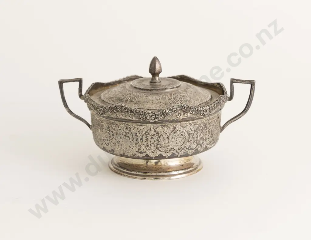 Eastern 84 Standard Silver Two Handled Sugar Bowl & Cover Image 1++