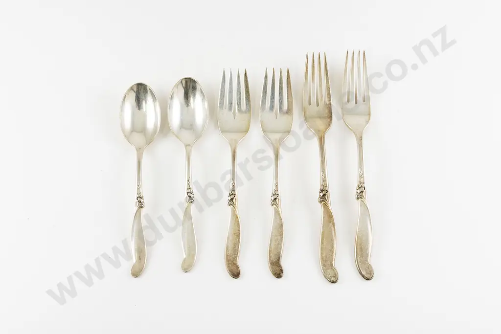 Pair Of International S/S Dessert Forks Image 1++