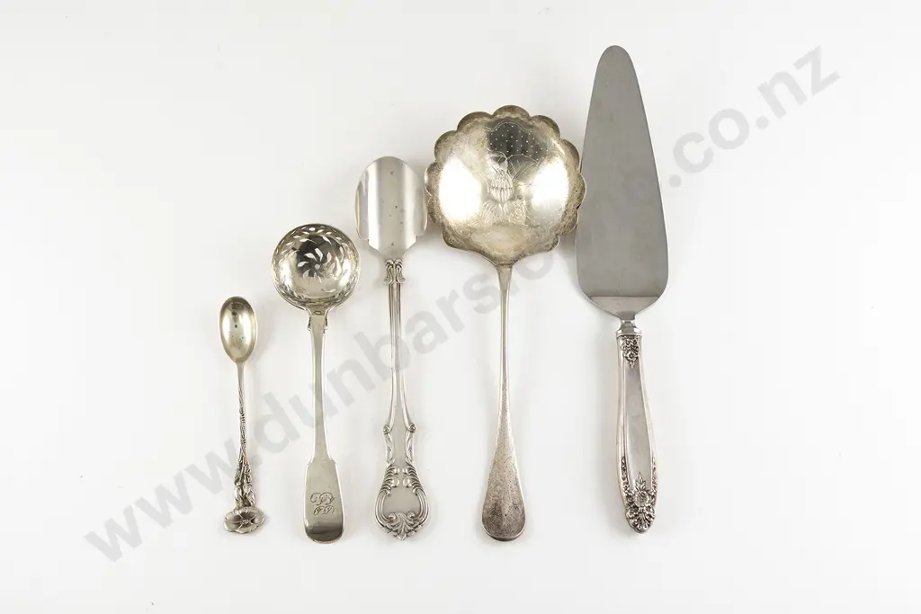 Geo V S/S Cheese Scoop Image 1++