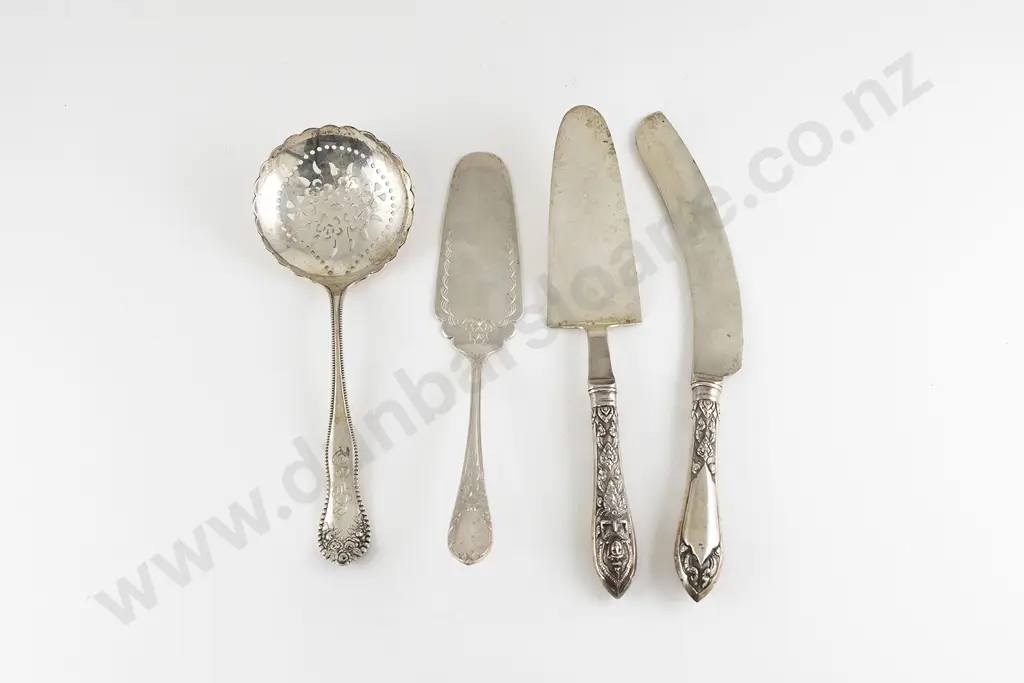 Large S/S Sifter Spoon Image 1++