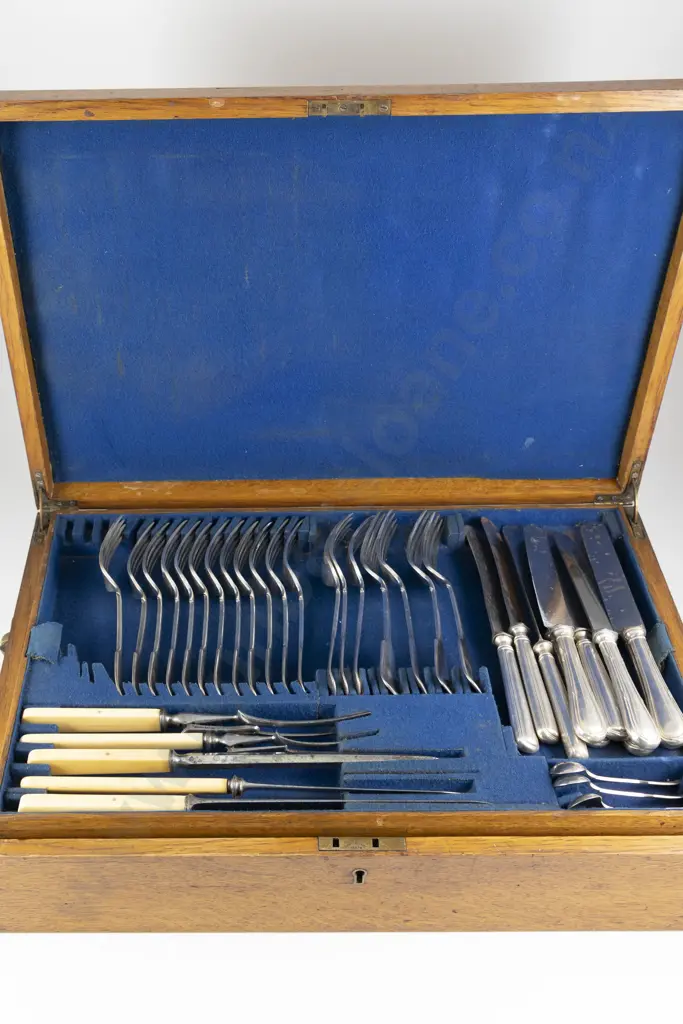 Late Vict Oak Canteen Of S/Plate Cutlery Image 1++