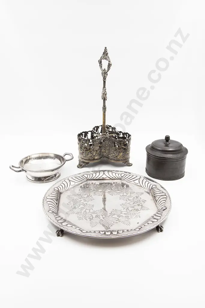 Vict S/P Decanter/Bottle Stand Image 1++