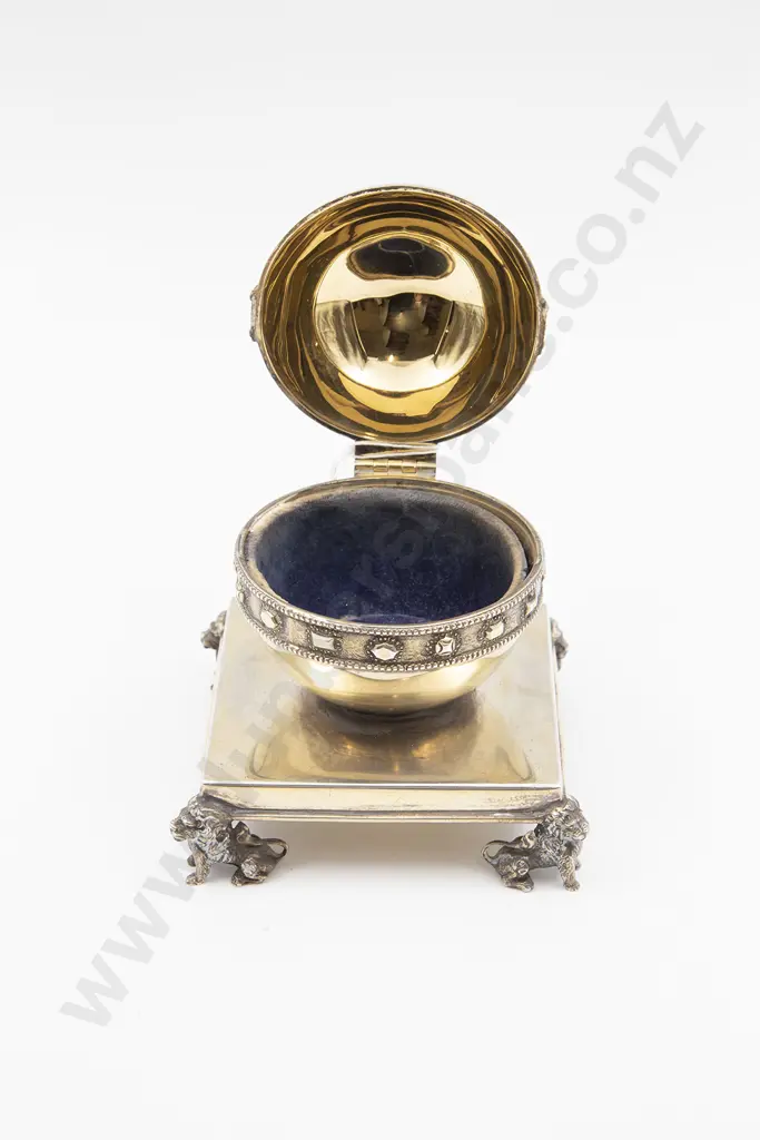 QEII S/S Gilt Sovereigns Orb Image 1++