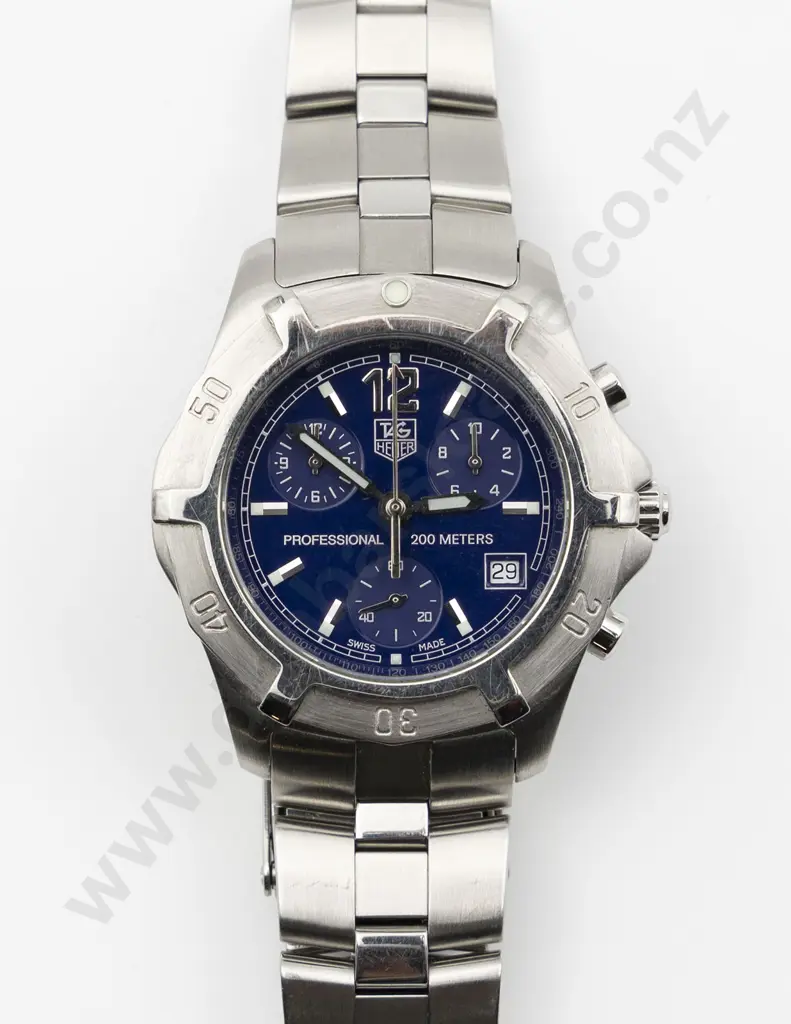 Tag Heuer Professional 200 Meters Aquaracer Quartz Chronograph Gents Wrist Watch Image 1++
