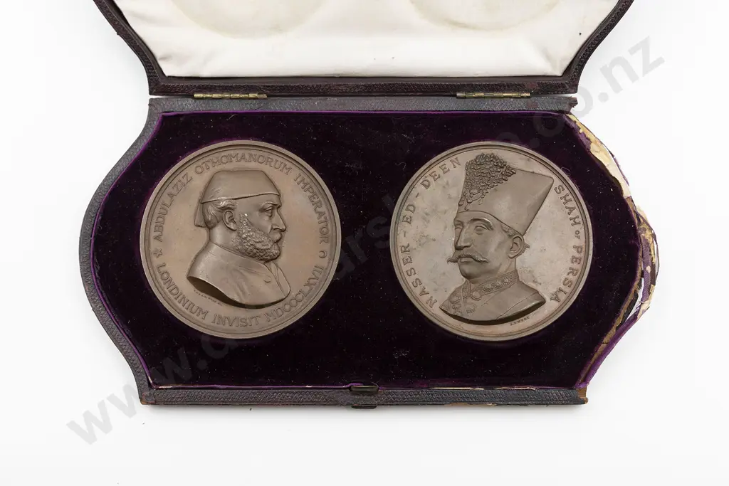Part Cased Pair Victorian Bronze Medallions Image 1++