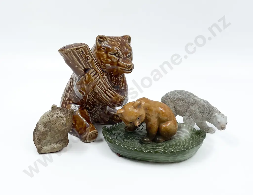 English Ceramic Bear Salt Shaker with Three Other Bear Ornaments Image 1++