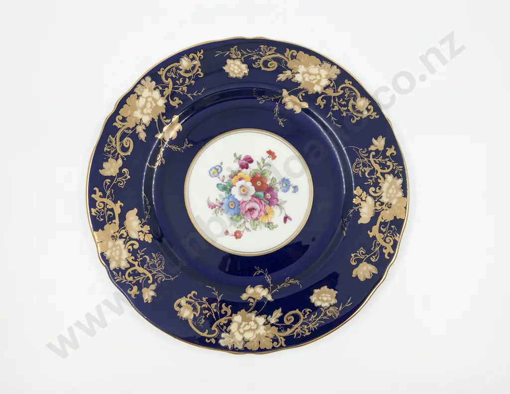 Crown Staffordshire Plate with Flowers and Gilt Decoration Image 1++