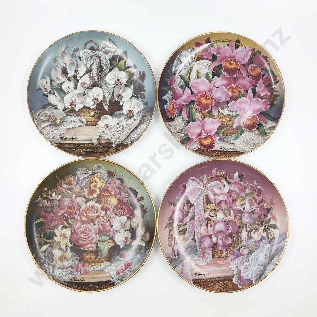Set of 12 Katherine Austen Franklin Mint Flower Plates with Display Shelves Image 1++