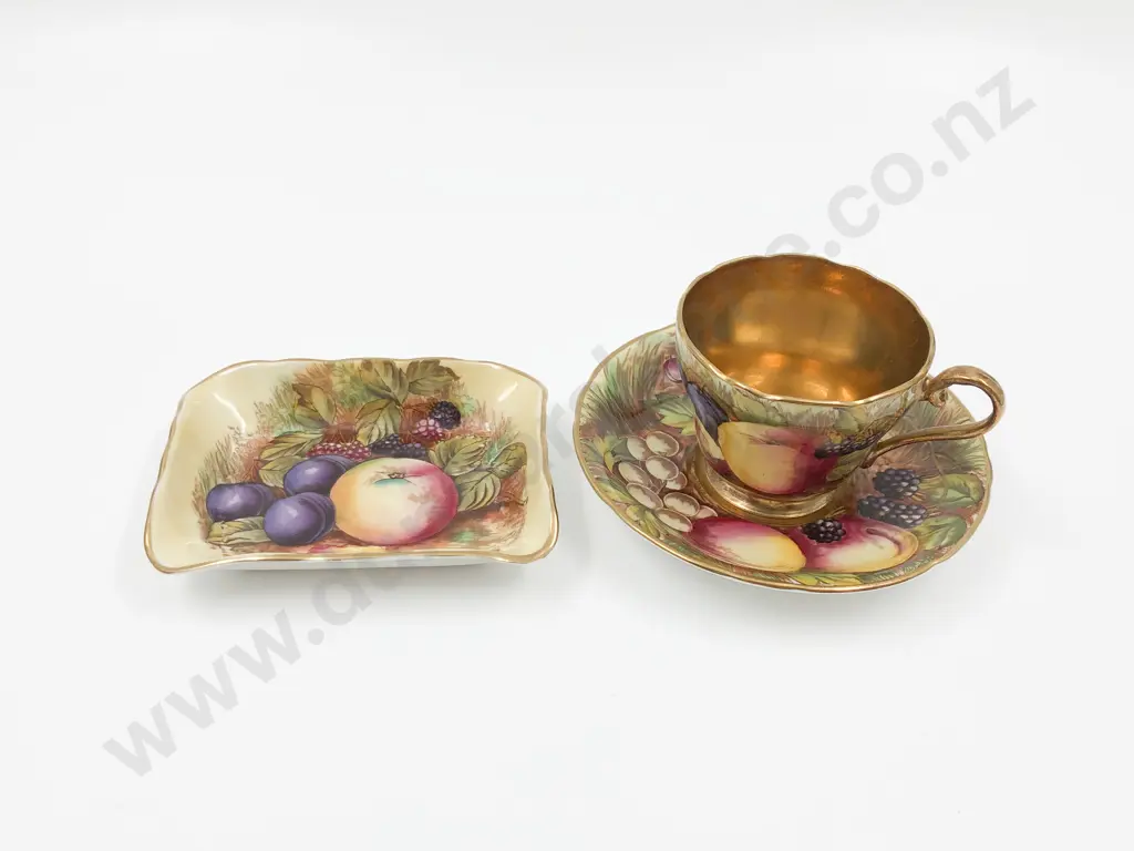 Aynsley Demi Tasse Cup & Saucer and Pin Dish Image 1++