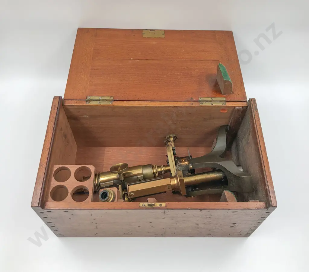 Vintage Brass Microscope in Case Image 1++