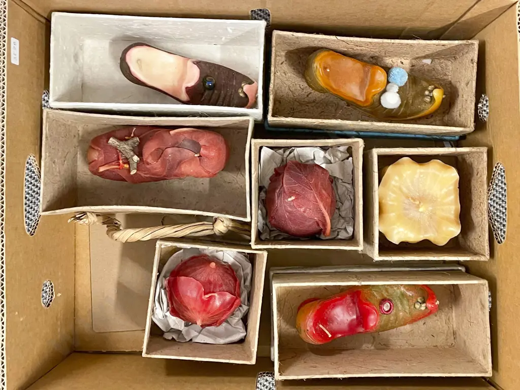 Box of Assorted Novelty Candles Image 1++