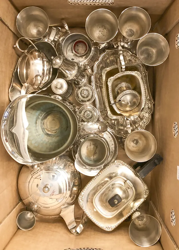 Box of Assorted S/P Incl. Wine Coaster Image 1++