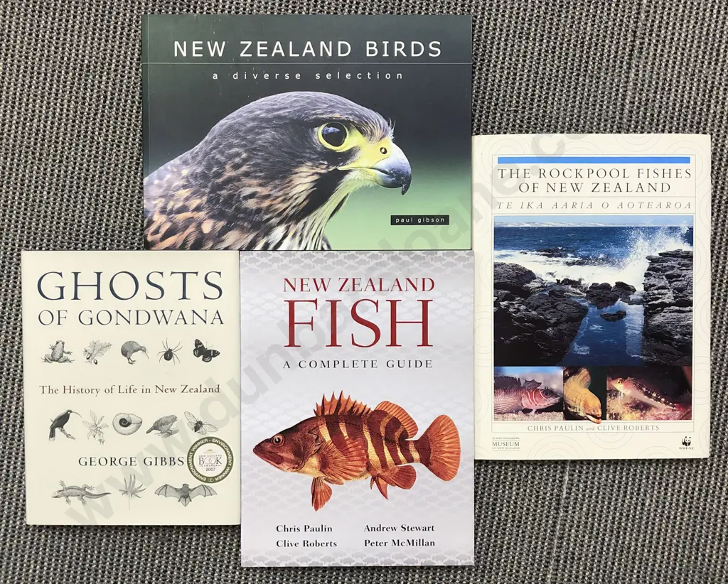 Four Assorted Books on NZ Fauna Incl. Ghosts of Gondwana Image 1++