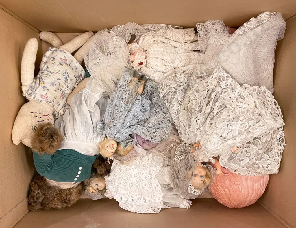 Box of Assorted Vintage Dolls Image 1++