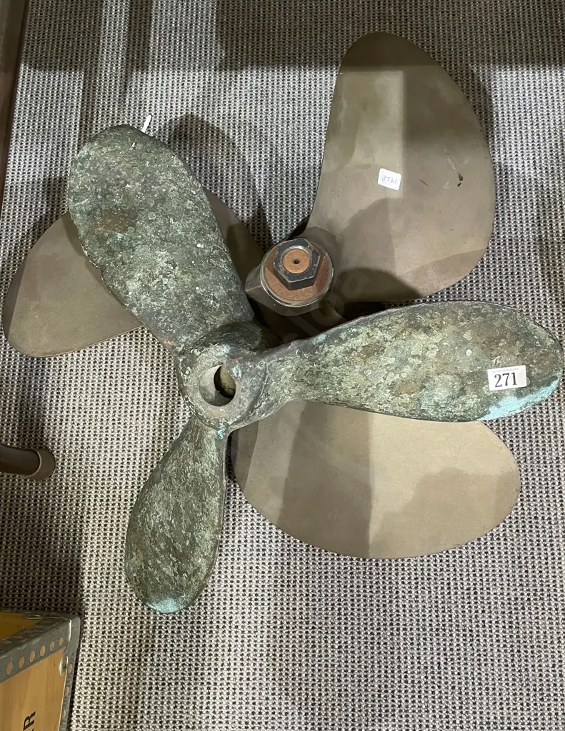 Three Blade Ship's Propeller on Mount Image 1++
