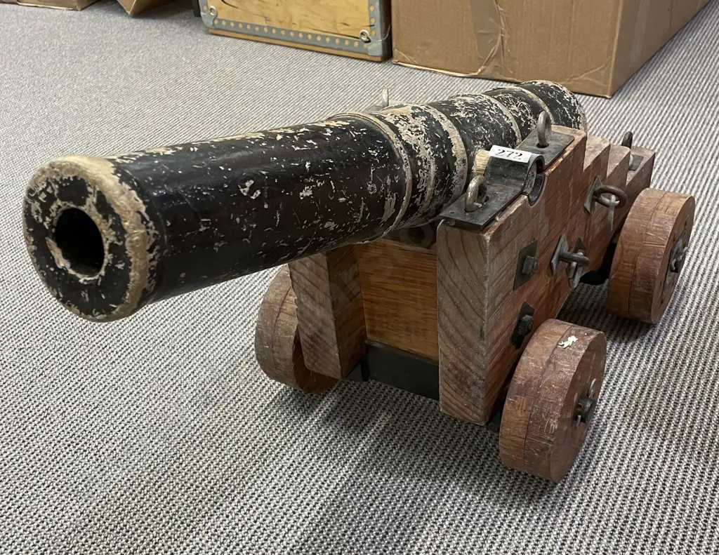 Vintage Model Cannon Image 1++