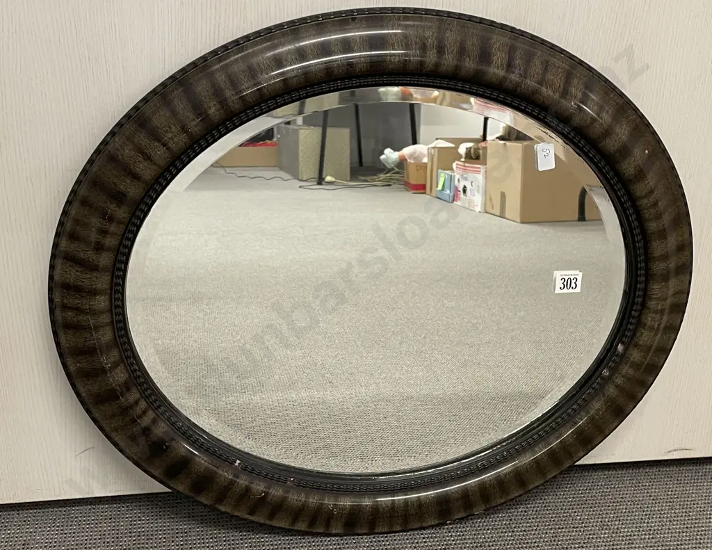 Oval Beveled Edge Wall Mirror Image 1++