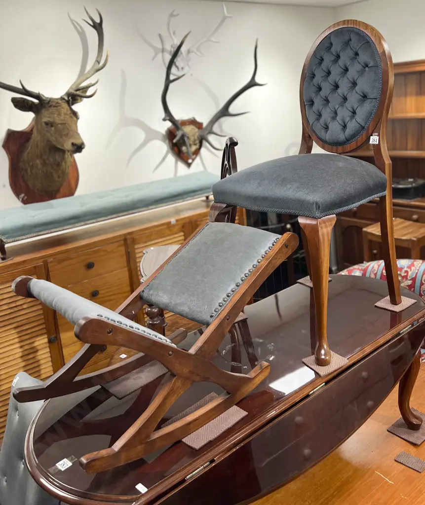 Button Back Side Chair Together With Footstool Image 1++