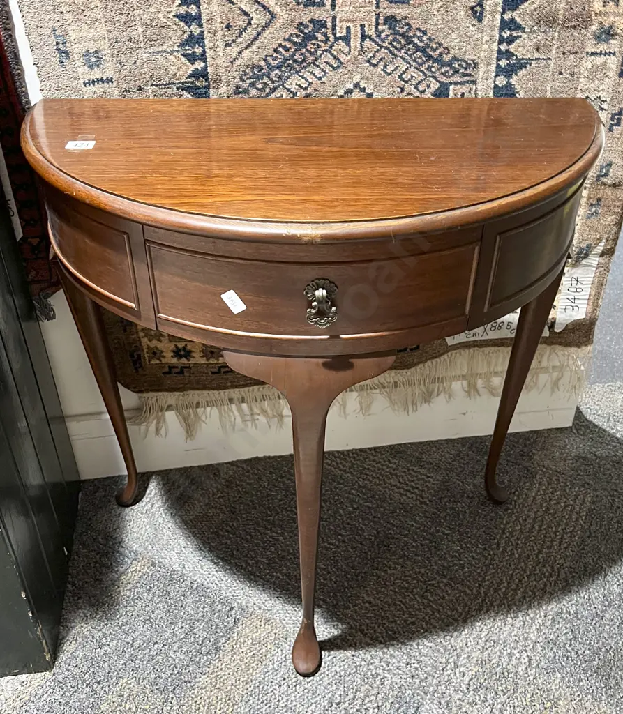 D Shaped Hall Table Image 1++