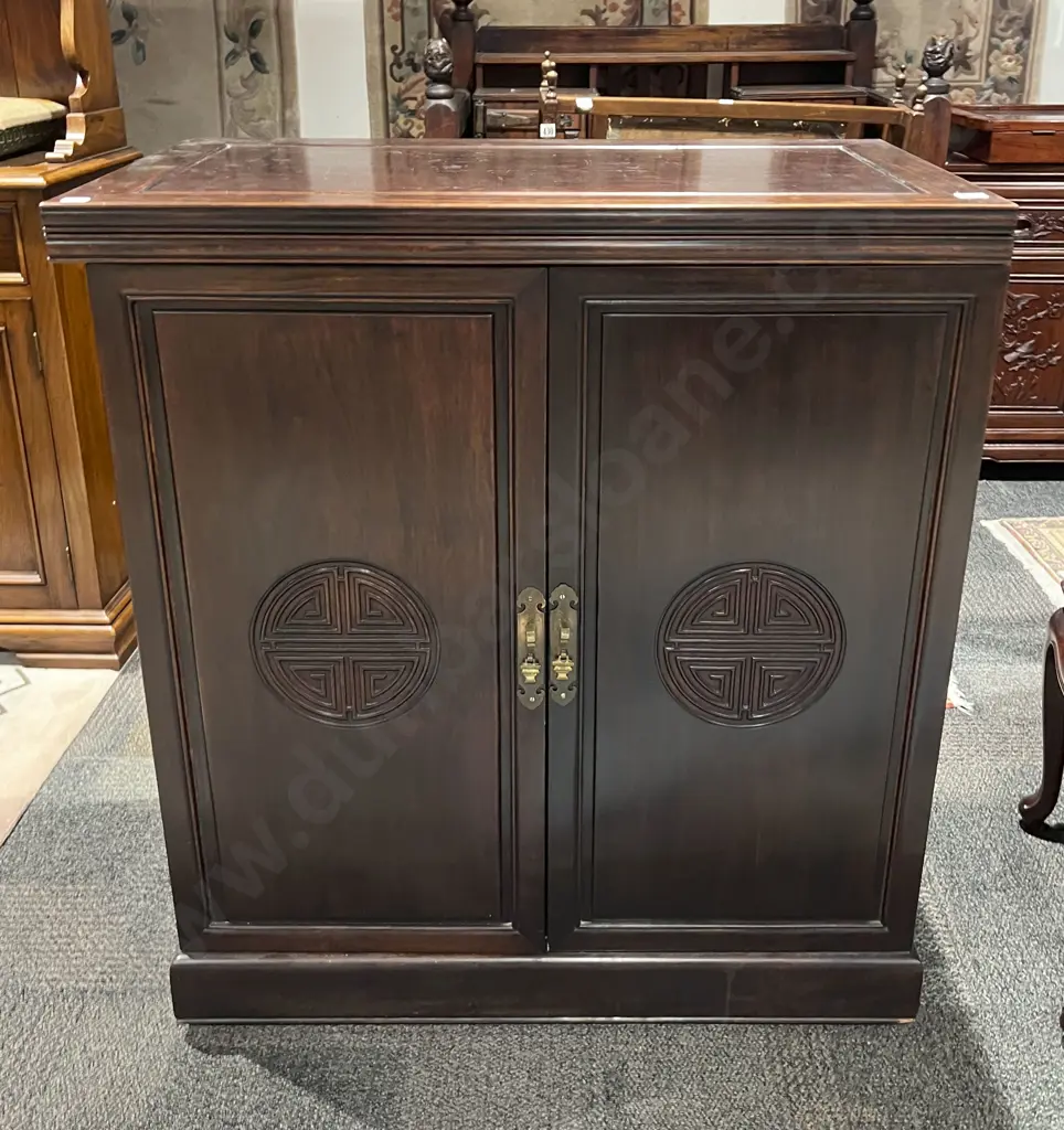 Chinese Drinks Cabinet Image 1++