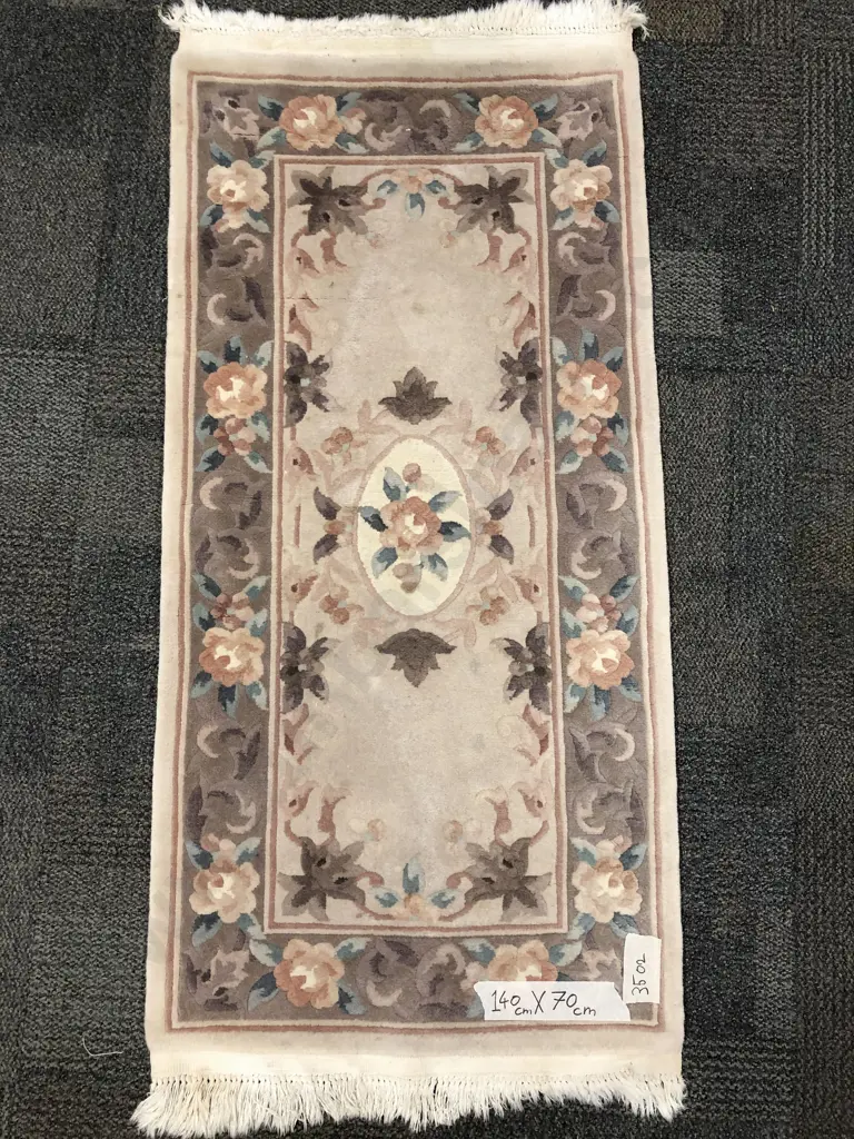 Chinese Floral Sculptured Rug Image 1++