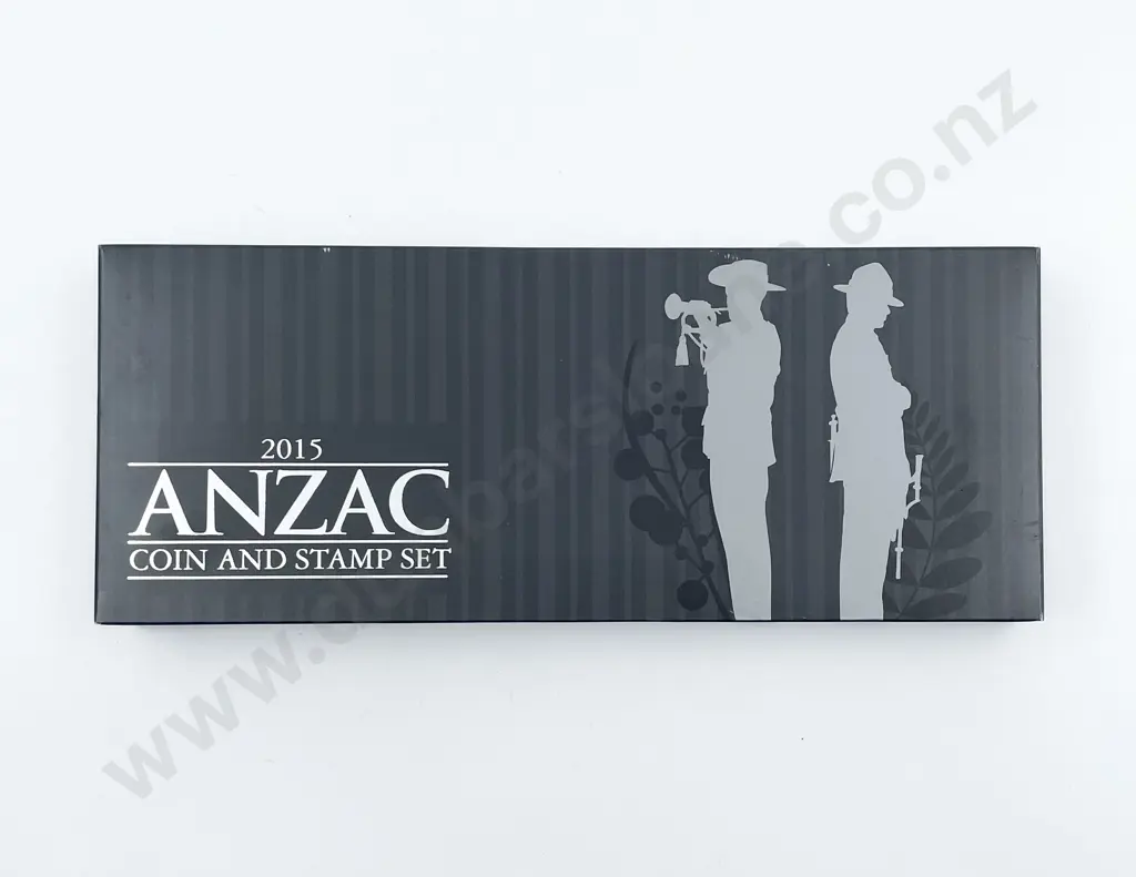 NZ 2015 Anzac Coin and Stamp Set Image 1++