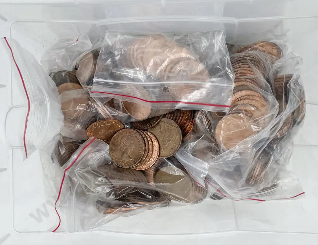 Qty NZ Pennies Image 1++
