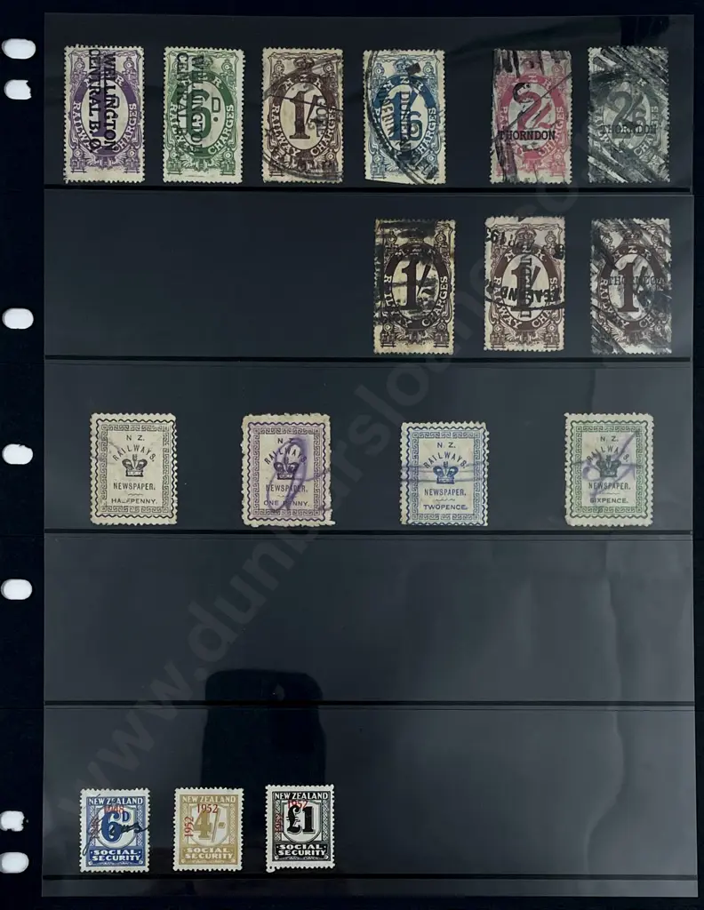 NZ Collection 1925-1959 NZ Railway Charges Stamps Image 1++