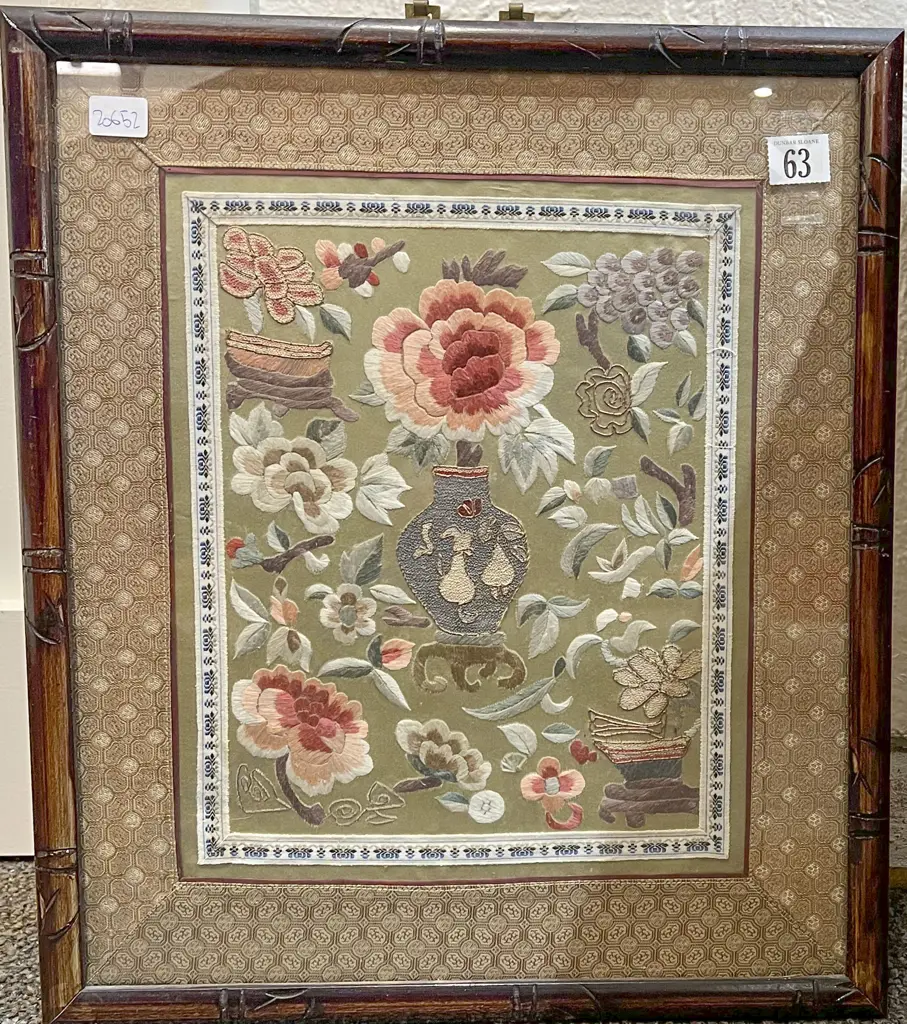 Chinese Embroidery on Silk Image 1++