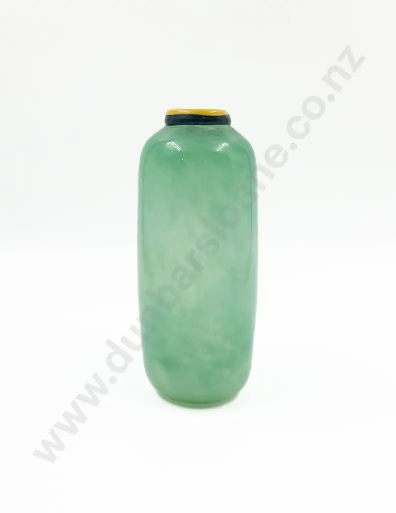 Art Glass Vase Image 1++