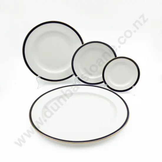 Quantity of Assorted Spode "Consul" Pattern Dinner China