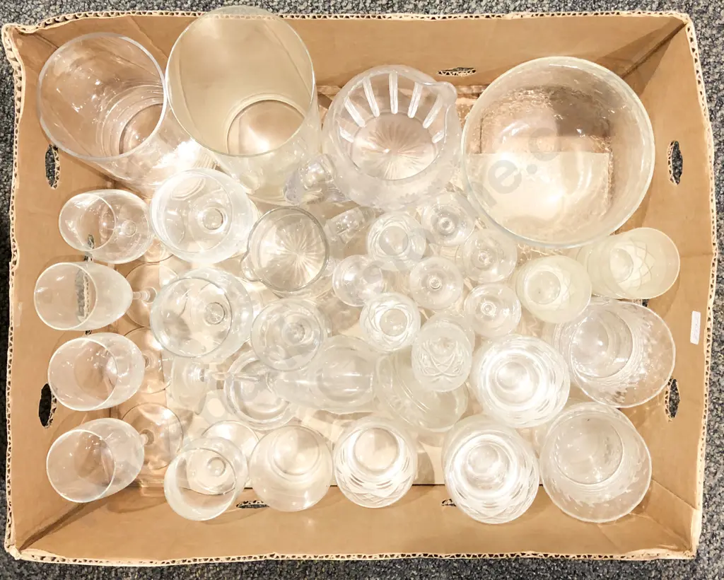Box of Assorted Crystal and Glassware Image 1++