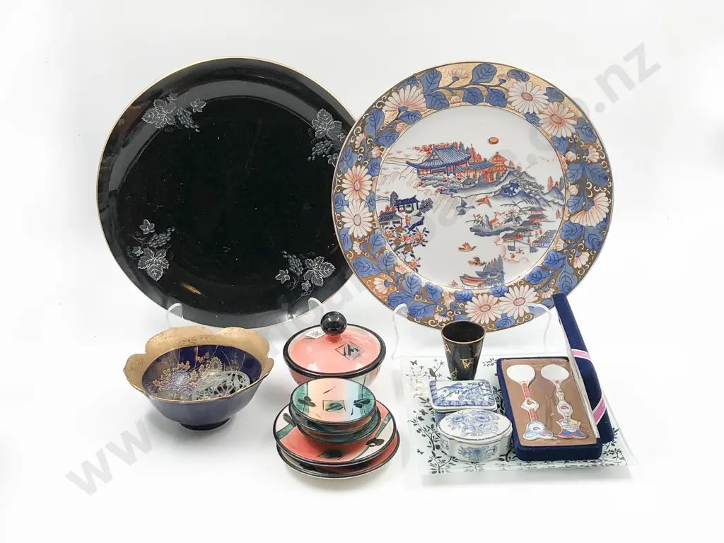 Quantity of Assorted China Image 1++
