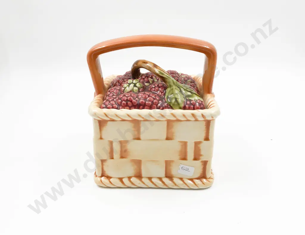 Sarreguemines Fruit Basket Form Lidded Dish Image 1++