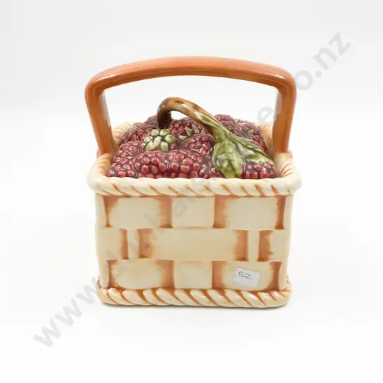 Sarreguemines Fruit Basket Form Lidded Dish