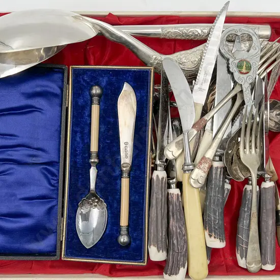 Qty of Assorted Cutlery