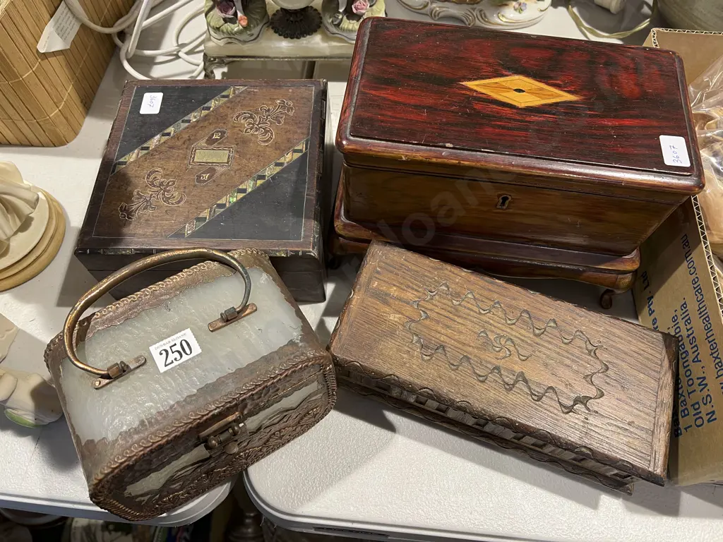 Four Assorted Jewellery Boxes Image 1++
