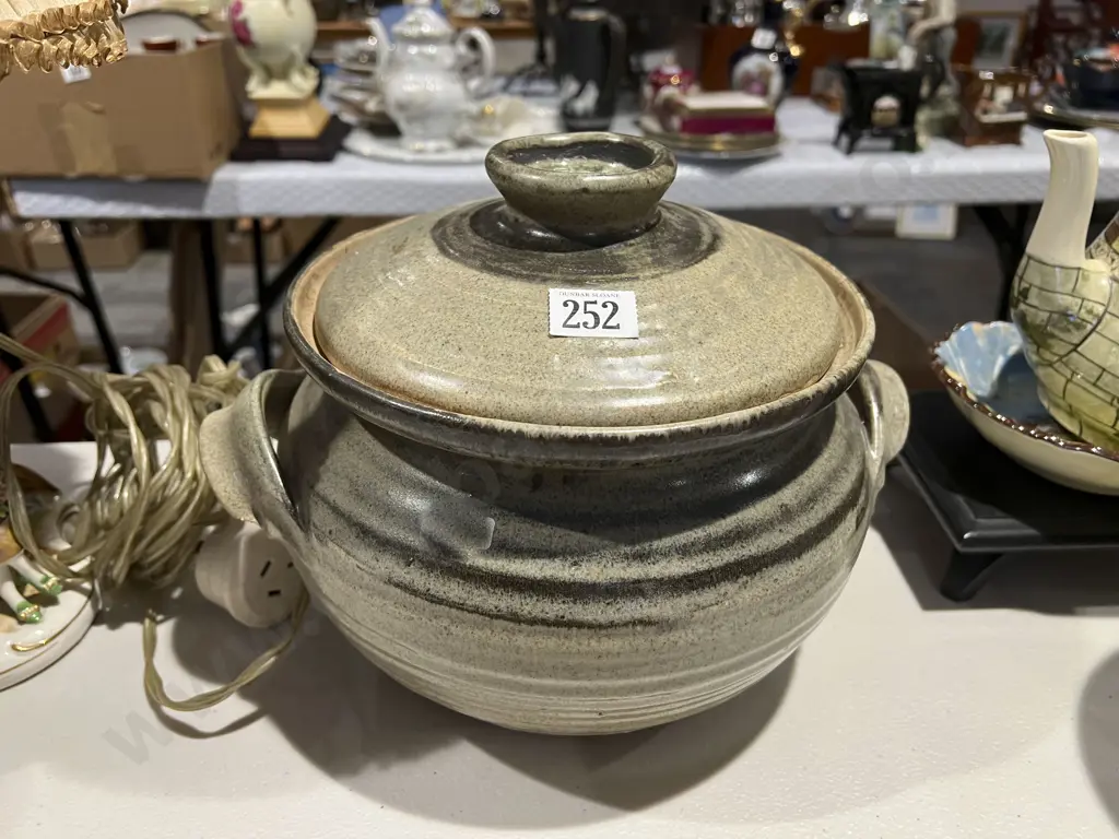 Lidded Pottery Casserole Dish Image 1++