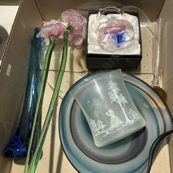 Qty of Assorted Art Glass