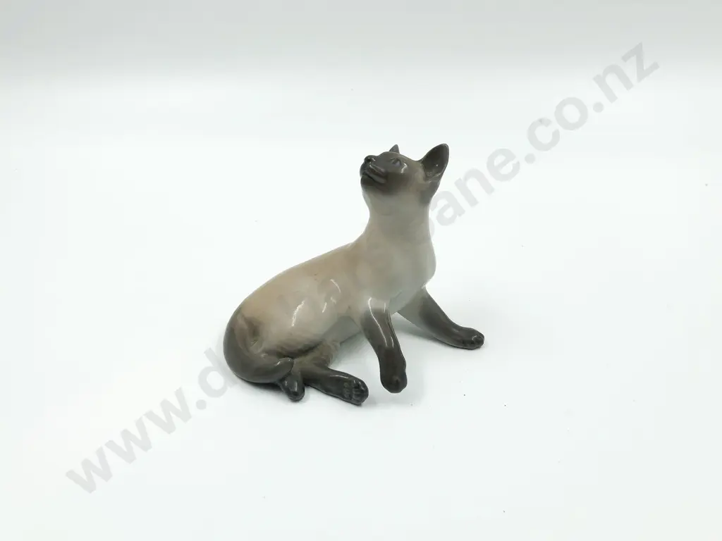 Royal Copenhagen Cat Ornament Image 1++