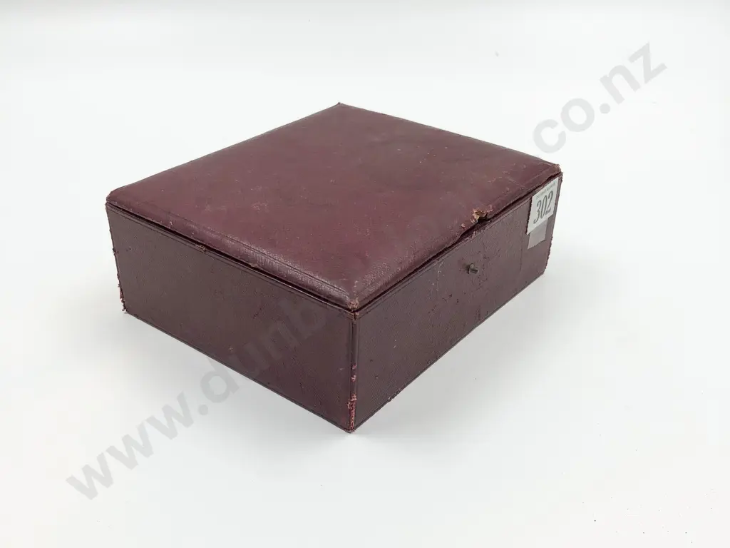 Jewellery Box of Assorted Costume Jewellery Image 1++