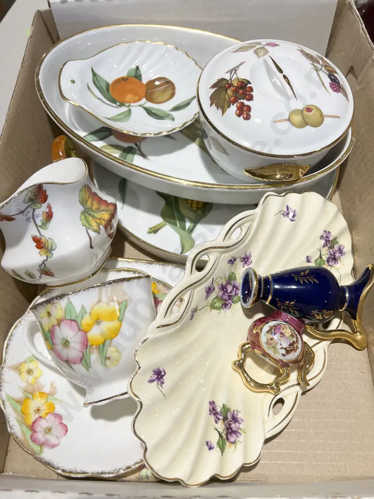 Box of Assorted Fancy China Including Royal Worcester Evesham Image 1++